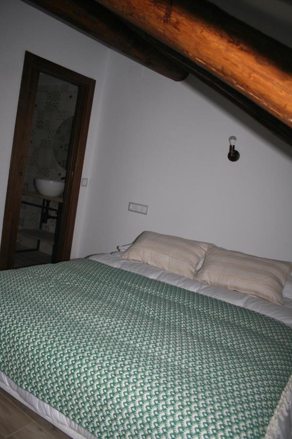 Apartamentos Bajo Pena Apartamentos Sanlorien El Pueyo de Araguás Esterno foto