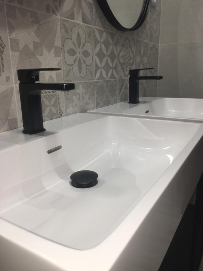 Apartamentos Bajo Pena Apartamentos Sanlorien El Pueyo de Araguás Esterno foto