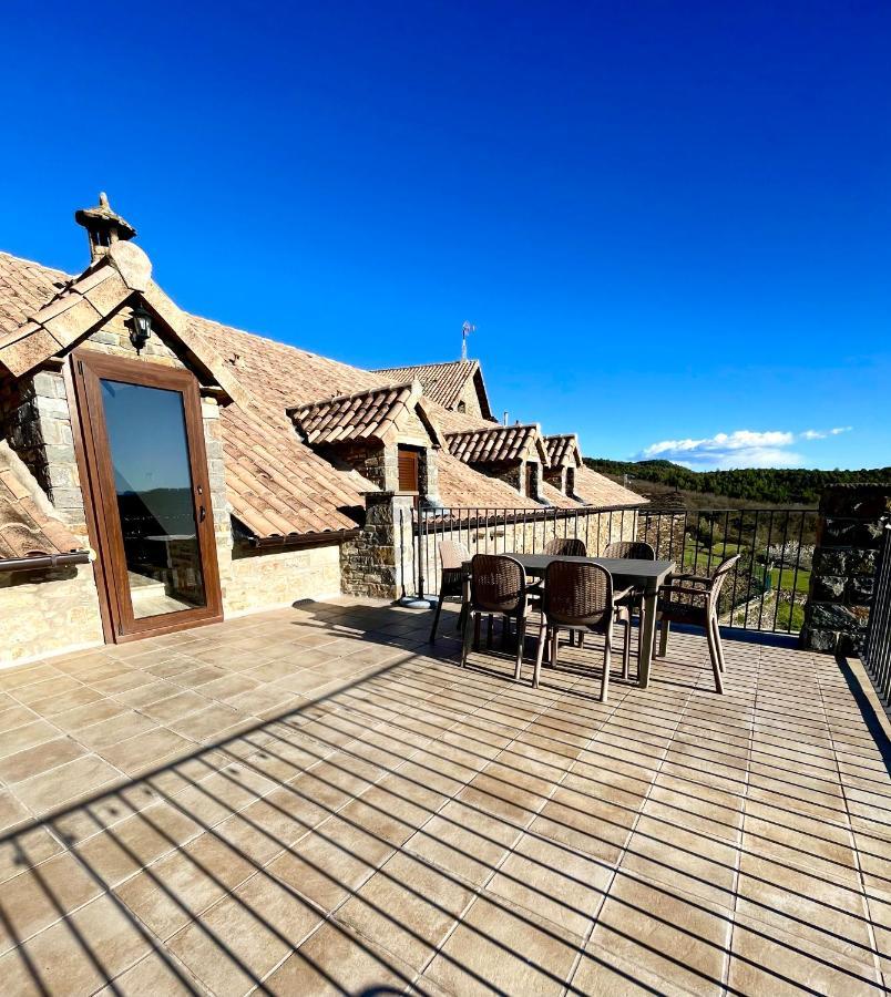 Apartamentos Bajo Pena Apartamentos Sanlorien El Pueyo de Araguás Esterno foto